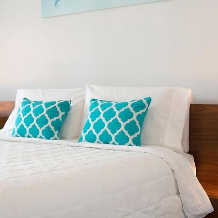 Beach Living At Island Pine Villas Blse George Town Dış mekan fotoğraf