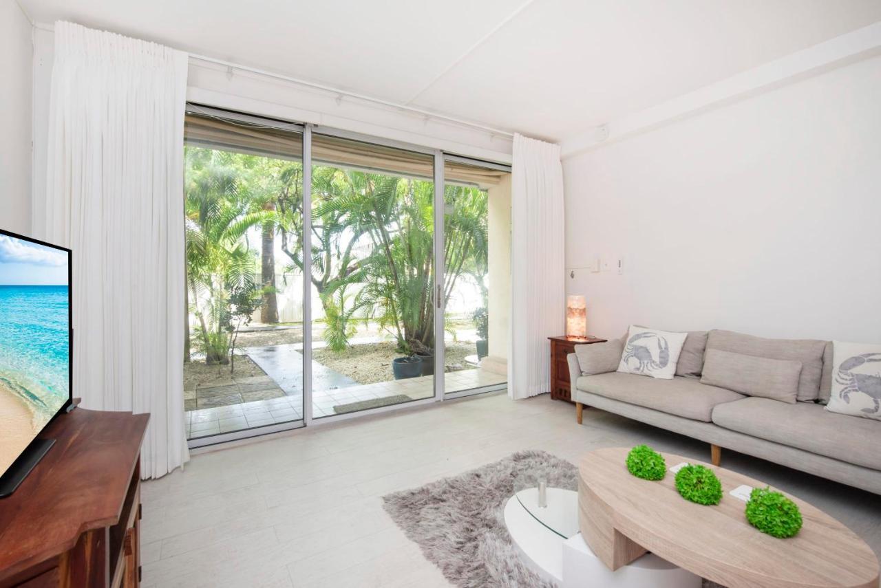 Beach Living At Island Pine Villas Blse George Town Dış mekan fotoğraf