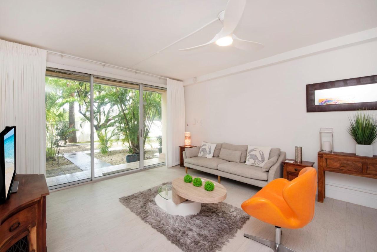 Beach Living At Island Pine Villas Blse George Town Dış mekan fotoğraf