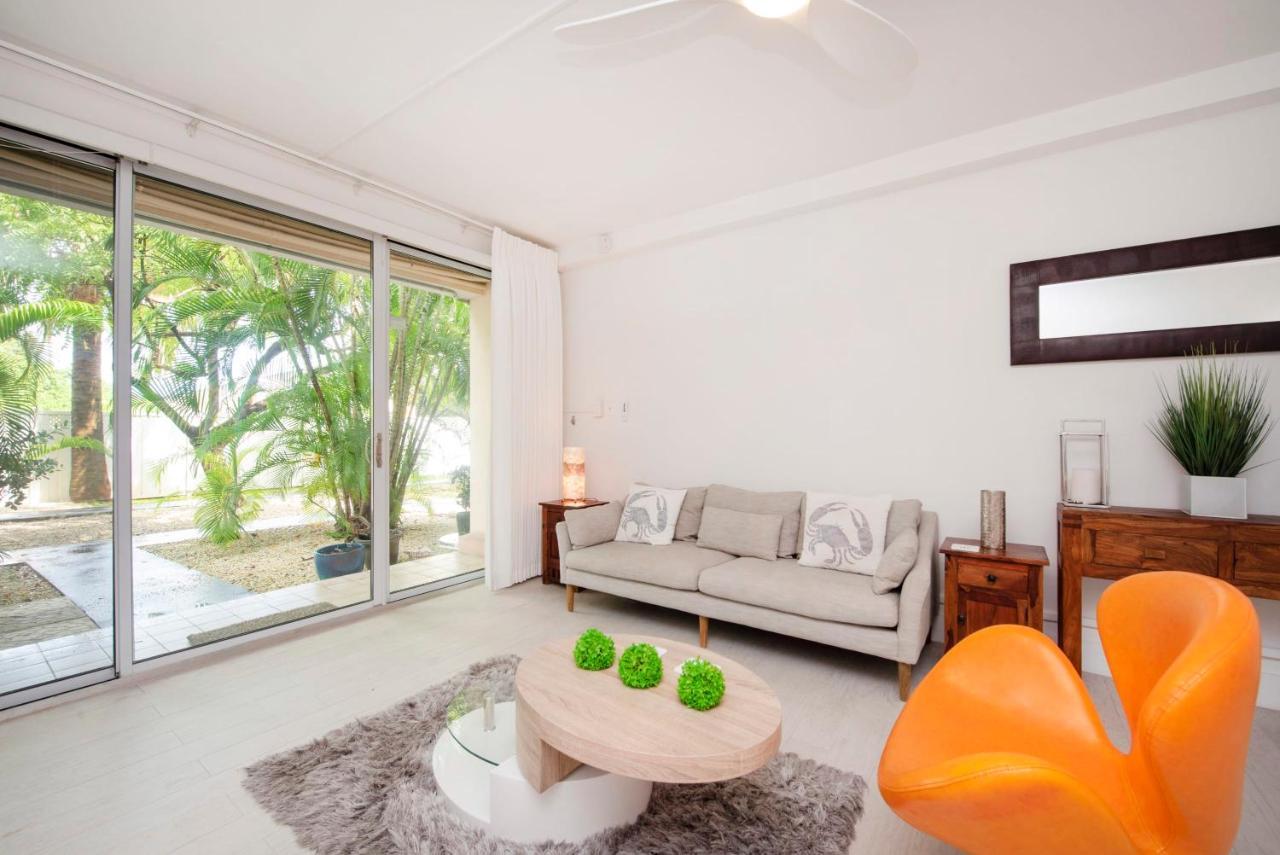 Beach Living At Island Pine Villas Blse George Town Dış mekan fotoğraf