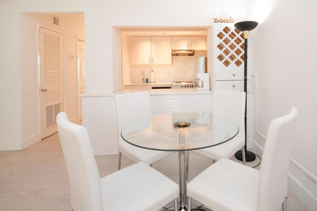 Beach Living At Island Pine Villas Blse George Town Dış mekan fotoğraf